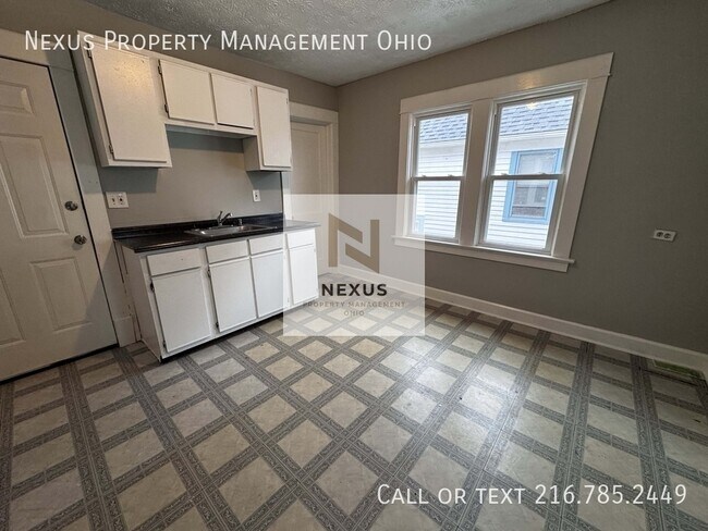 Building Photo - 10008 Mt Auburn Ave