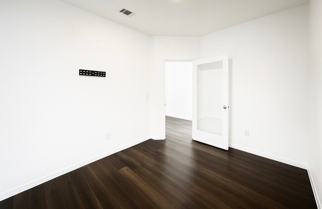 Building Photo - 10226 Clearwick St