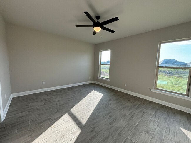 Building Photo - BRAND NEW 4 BEDROOM NORTH BOSSIER HOME