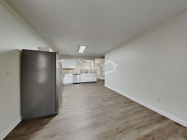 Building Photo - 4477 Westhill Pl