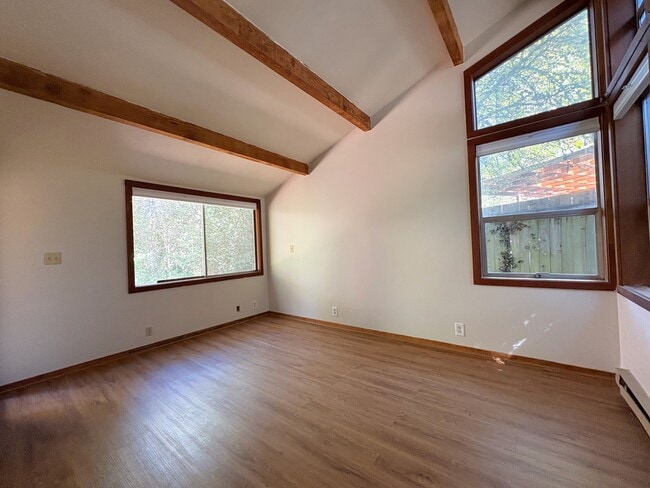 Building Photo - 3060 Onyx St