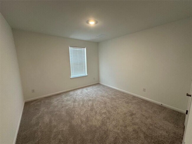 Building Photo - 112 Diorite Dr