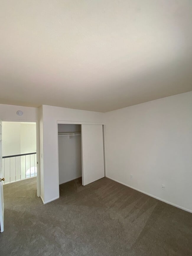 Building Photo - 7470 Mason Heights Ln