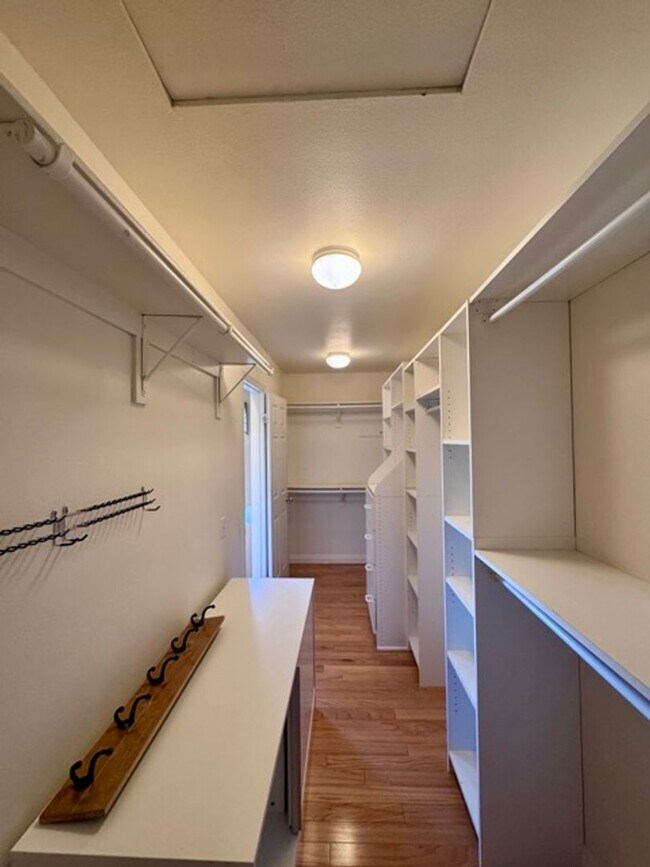 Building Photo - Beautiful Corona Pool Home with 4 bedroom ...