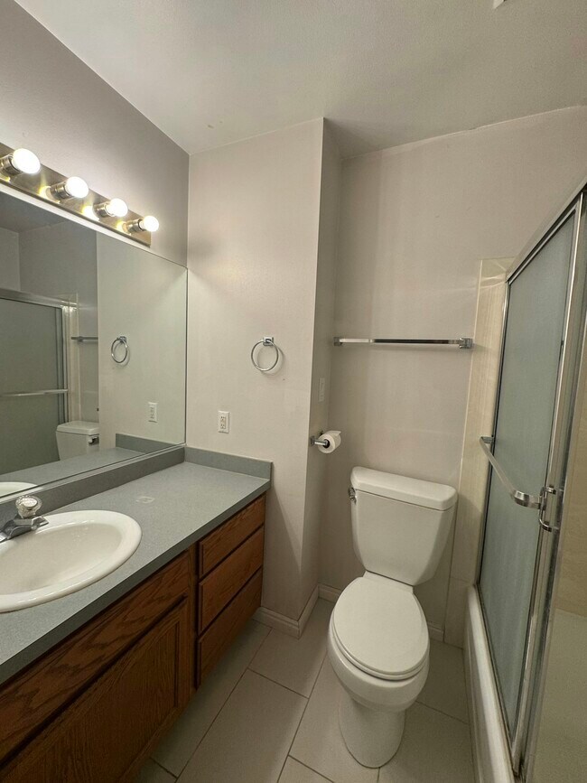 Building Photo - 41 400 S