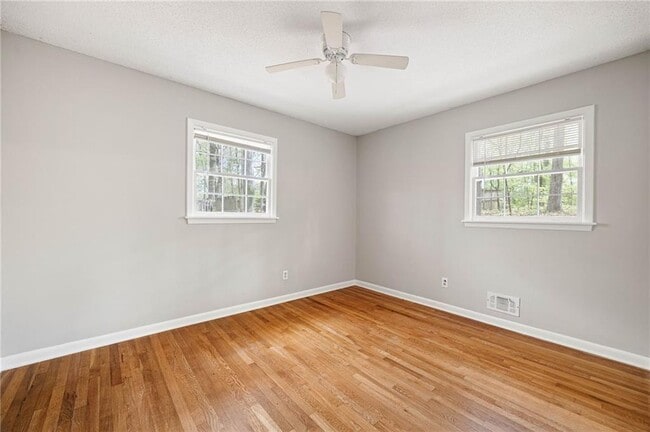 Building Photo - 86 Pioneer Trail