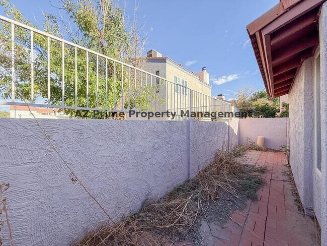 Building Photo - 7829 N 21st Ln