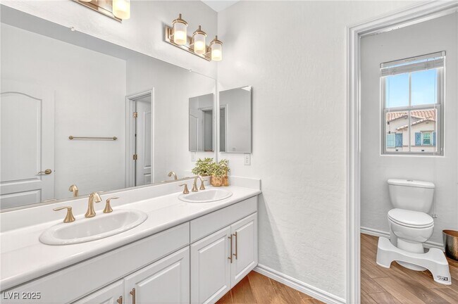 Building Photo - 1129 Via Della Costrella