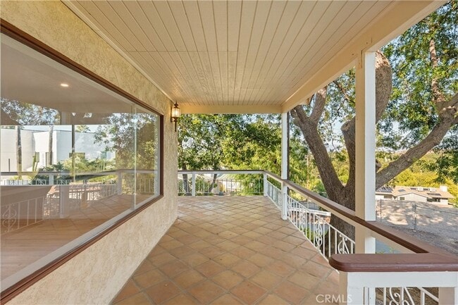 Building Photo - 21500 Arcos Dr