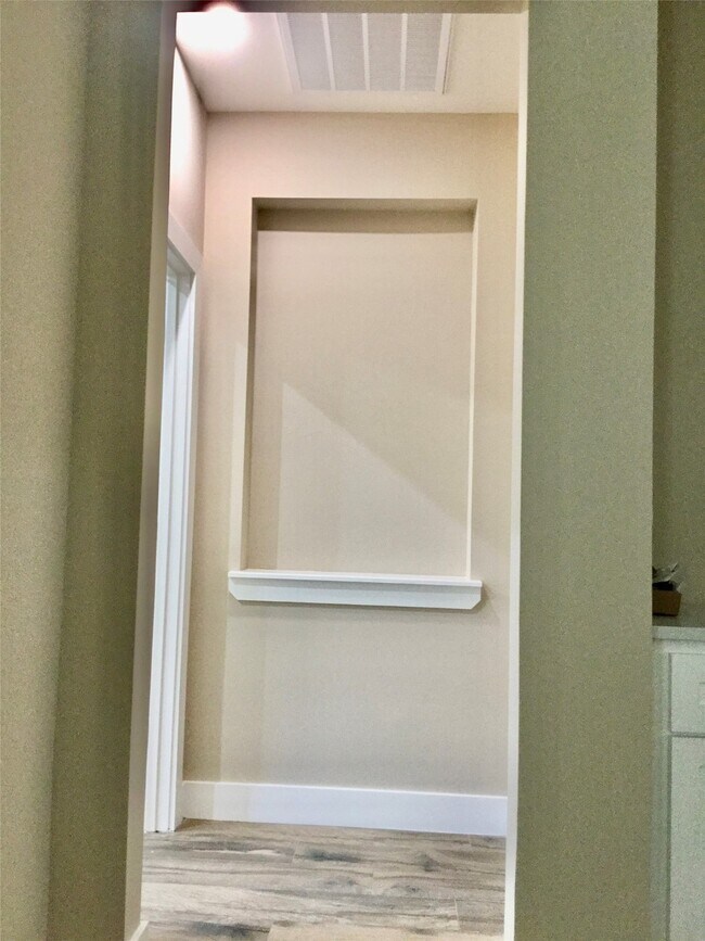 Building Photo - 2075 Briar Grove Dr