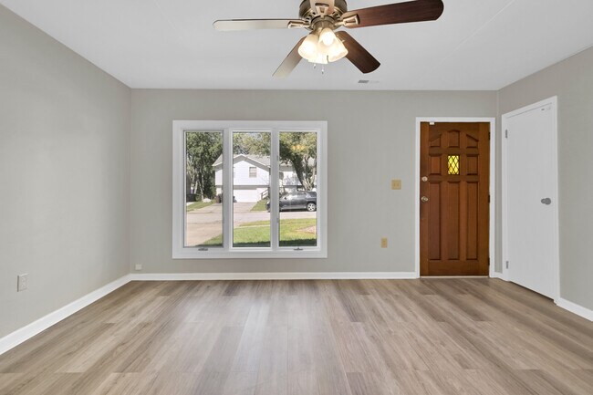 Building Photo - 4329 Whitehall Ln
