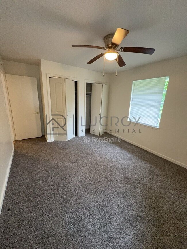 Building Photo - 1513 Maria Dr