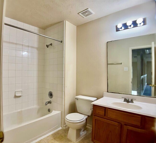 Building Photo - 25138 Bluma Ranch Dr