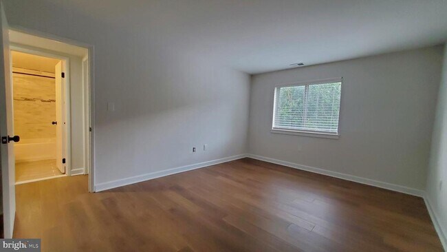 Building Photo - 5039 Green Mountain Cir