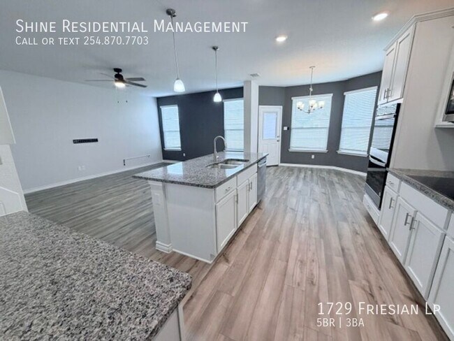 Building Photo - 1729 Friesian Lp