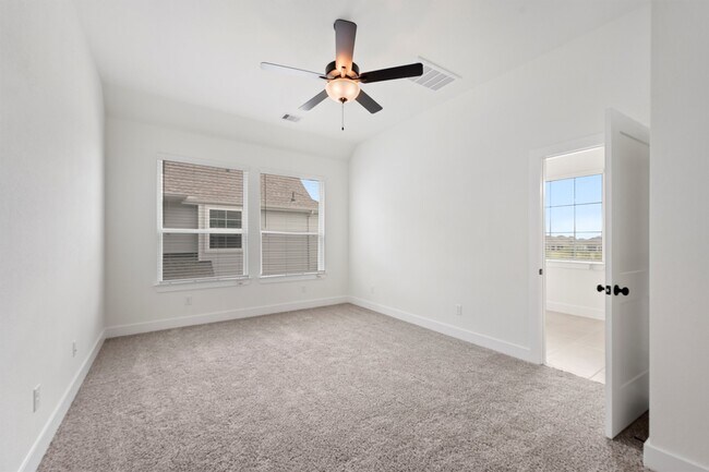 Building Photo - 21118 Medina River Dr