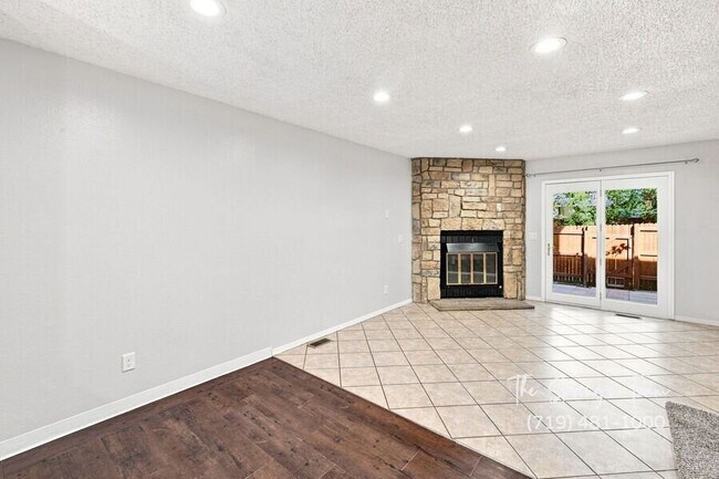 Building Photo - 4184 Charleston Dr