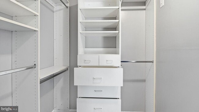 Building Photo - 14101 Kathleen Ln