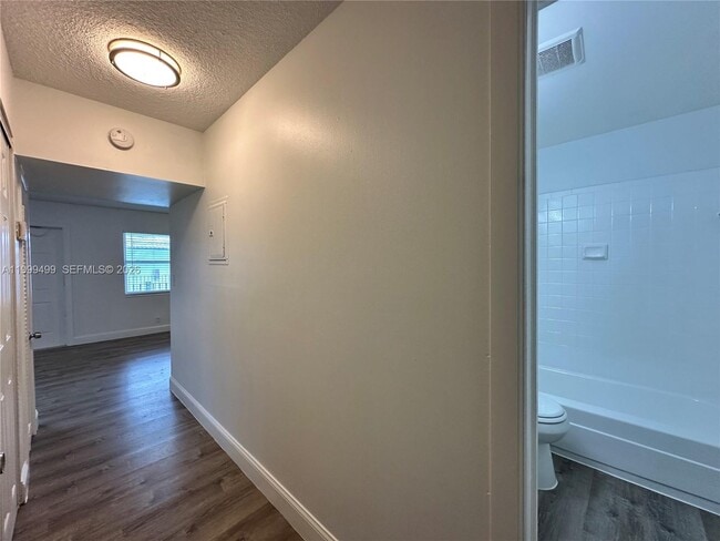 Building Photo - 2500 Johnson St