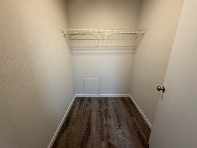 Building Photo - 3408 Balboa Ln