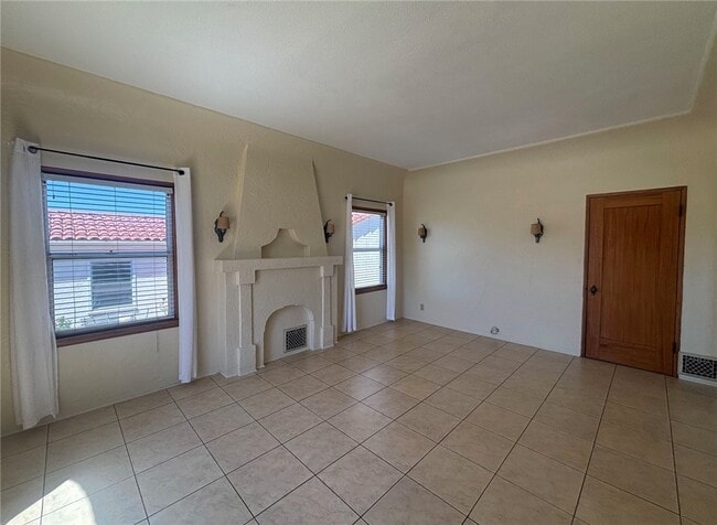 Building Photo - 1340 S Patton Ave