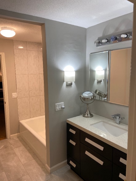 Building Photo - 900 Taylor St