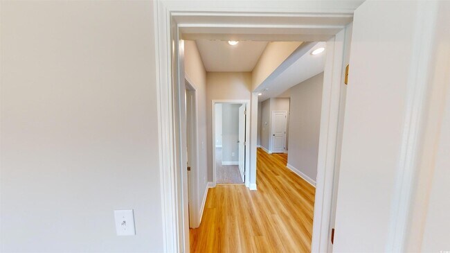 Building Photo - 1016 Moen Lp