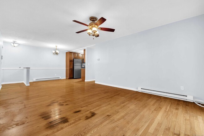 Building Photo - 72 Buddington Rd