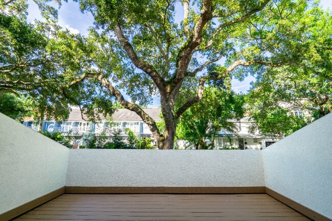 Building Photo - 1509 S Bay Villa Pl