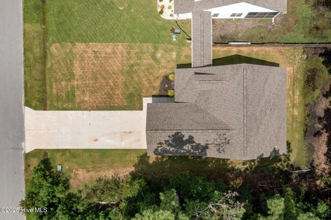 Building Photo - 1303 Dan Owen Dr