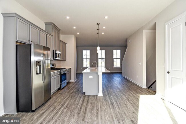 Building Photo - 1767 Hickory Wds Rd