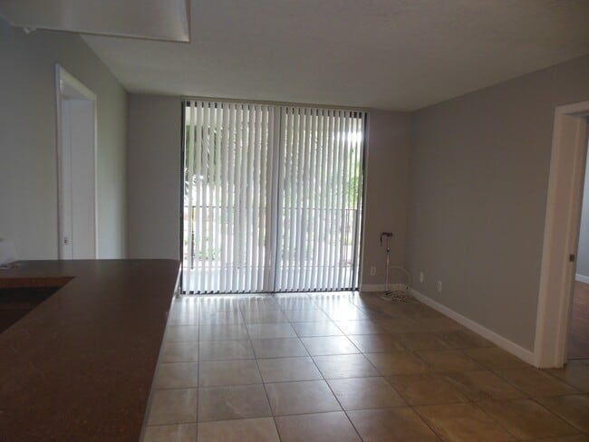 Building Photo - TWO BEDROOM TWO BATHROOM!! WATERFRONT COMMUNITY!!