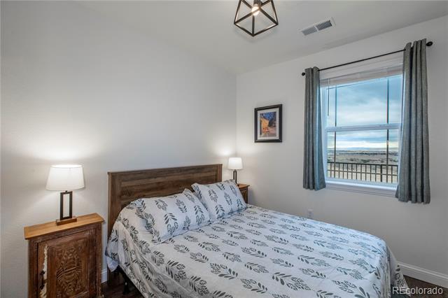 Building Photo - 9962 W Victoria Pl