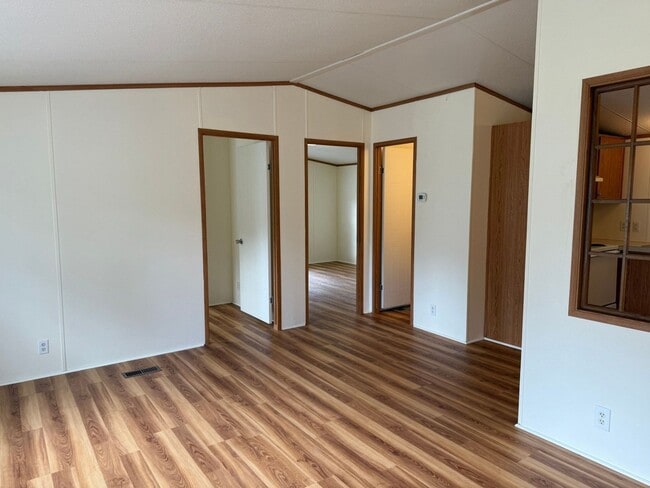 Building Photo - 5200 John Hall Rd