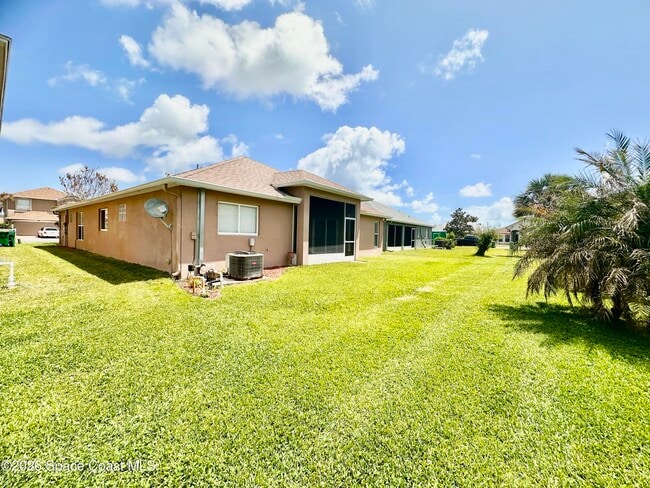 Building Photo - 2817 Mondavi Dr