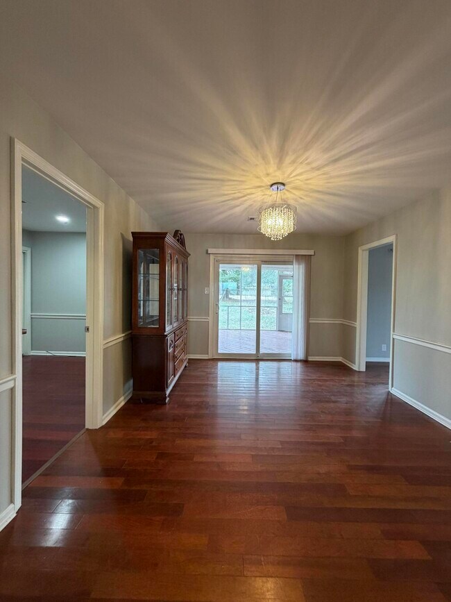 Building Photo - 321 Hightower Rd