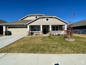 Building Photo - Spectacular 4 bedroom, 2 bath home in Owasso