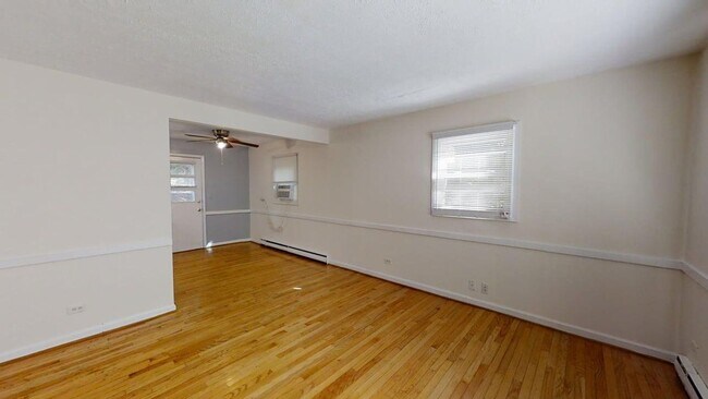 Building Photo - 1107 River Ct