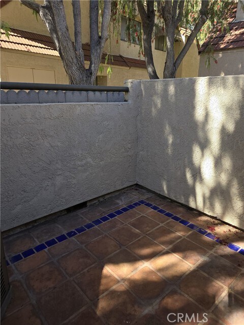 Building Photo - 19 Aruba St