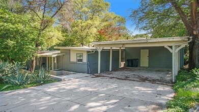 Building Photo - 2059 Dorothy Ln