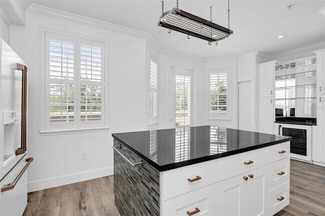 Building Photo - 1579 Chatfield Pl