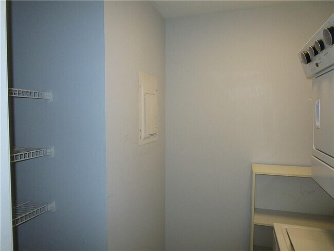 Building Photo - 4003 Wingate Way