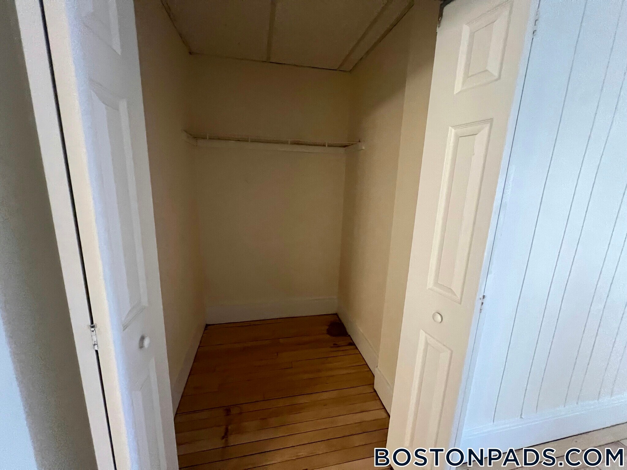 Building Photo - 437 Cambridge St