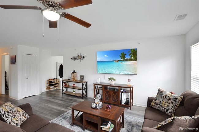 Building Photo - 8425 Williamstown Dr