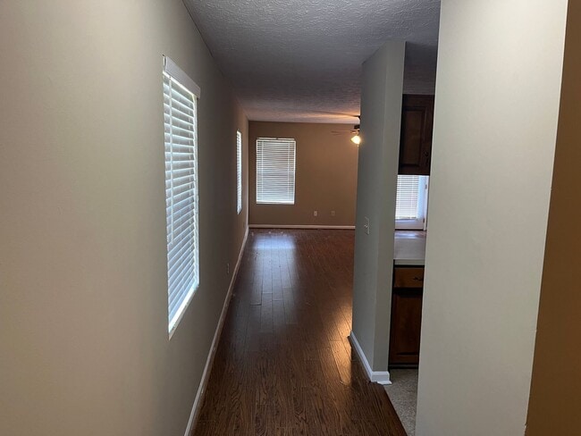 Building Photo - Cedar Chase - 3 Bedroom available August 2...