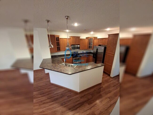 Building Photo - Woodbury 3 BR /2 BA Pet friendly Townhouse...