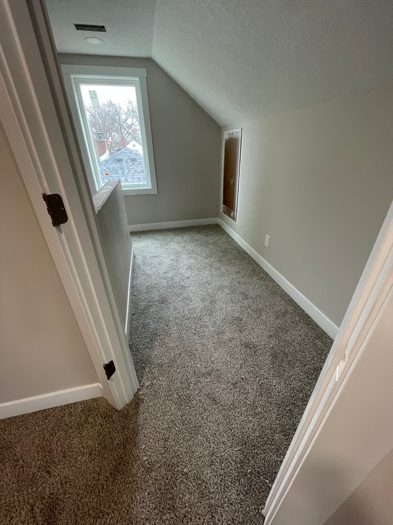 Landing, 2nd floor - 2623 College Ave