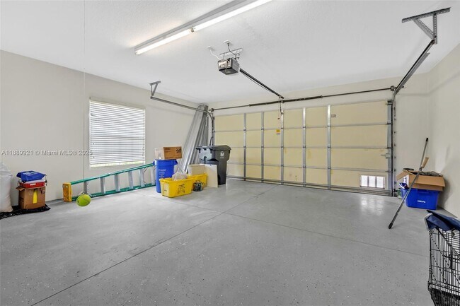 Building Photo - 8033 Kaliko Ln