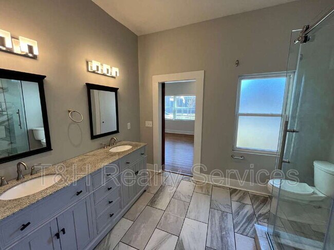 Building Photo - 1202 Harlan St