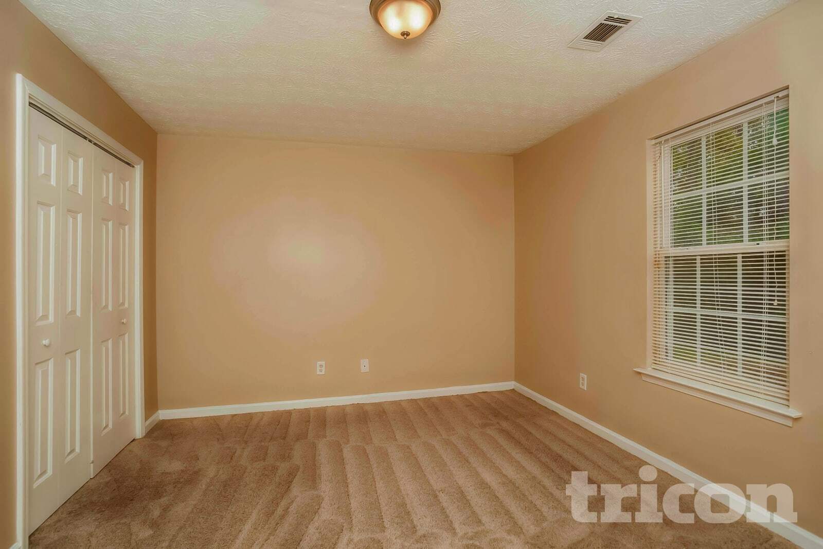 Building Photo - 25 Longcreek Ct